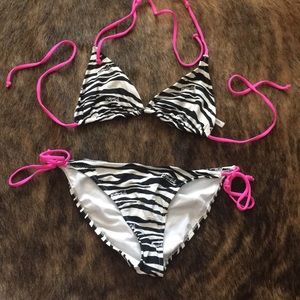 Size M bikini 👙